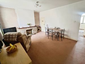 Dining Room- click for photo gallery